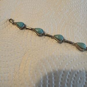 Elegant Silver and Blue Teardrop Bracelet